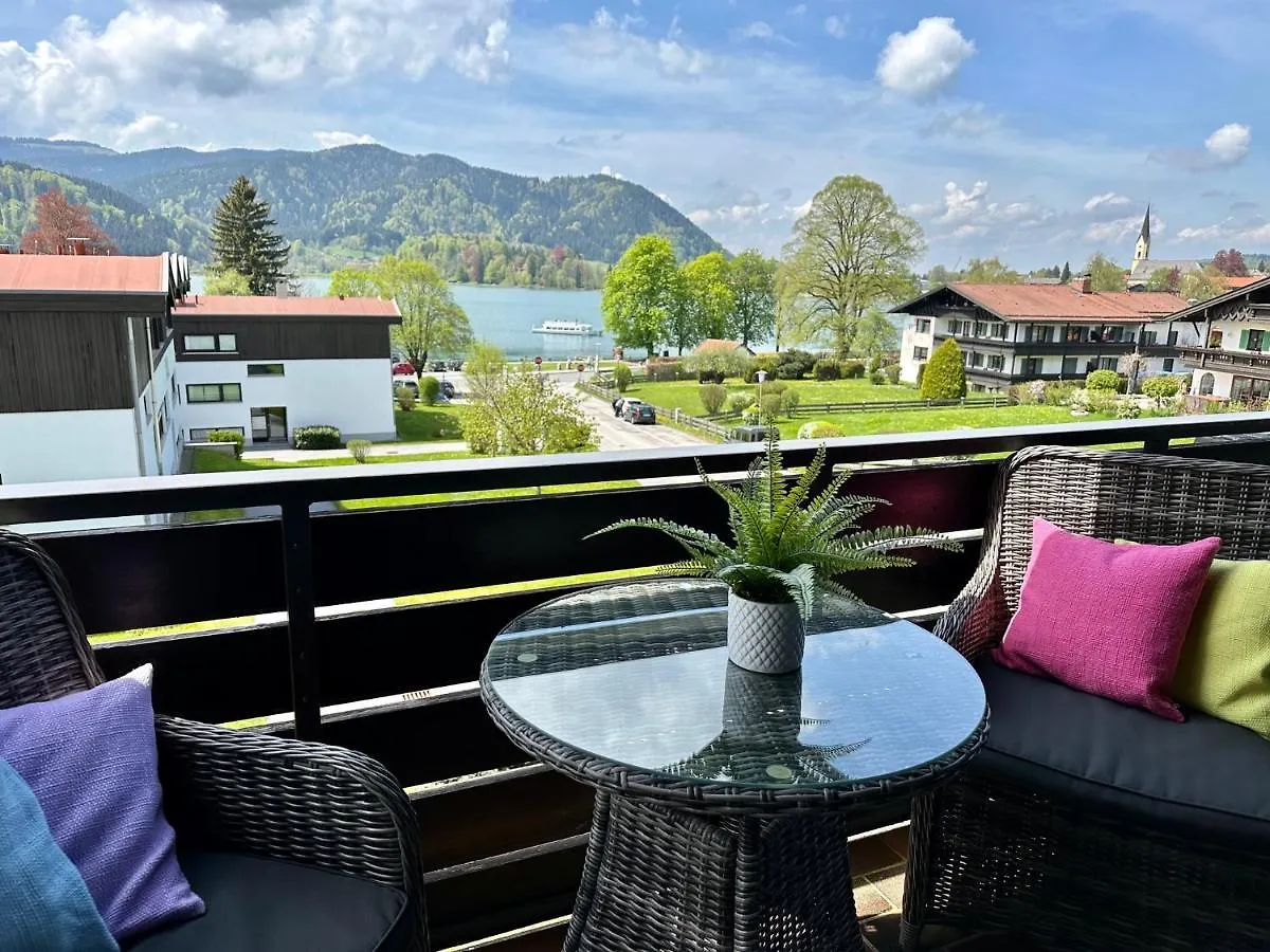 Apartment Traumblick Zum See - Stylisch-Modern Und Ganz Nah Am Mehr ! Schliersee 0*,  Germany