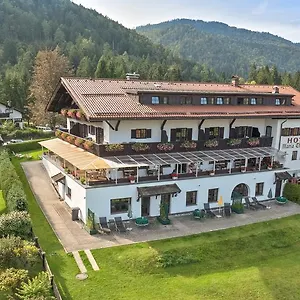 Gastehaus Maria Theresia Garni Hotel